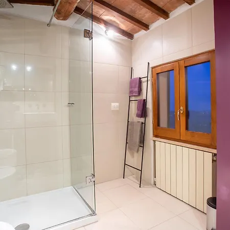 Panoramic - A Due Passi Dal Centro - Italywego شقة بيرودجا