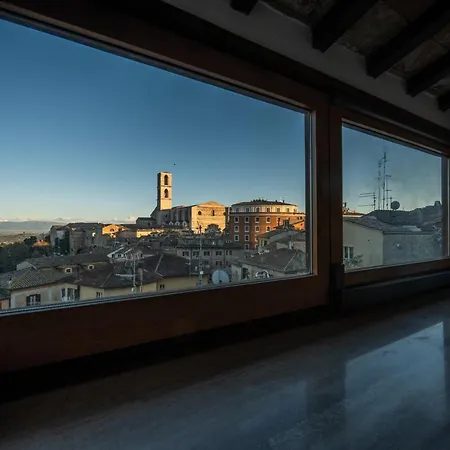 Panoramic - A Due Passi Dal Centro - Italywego Apartmán *